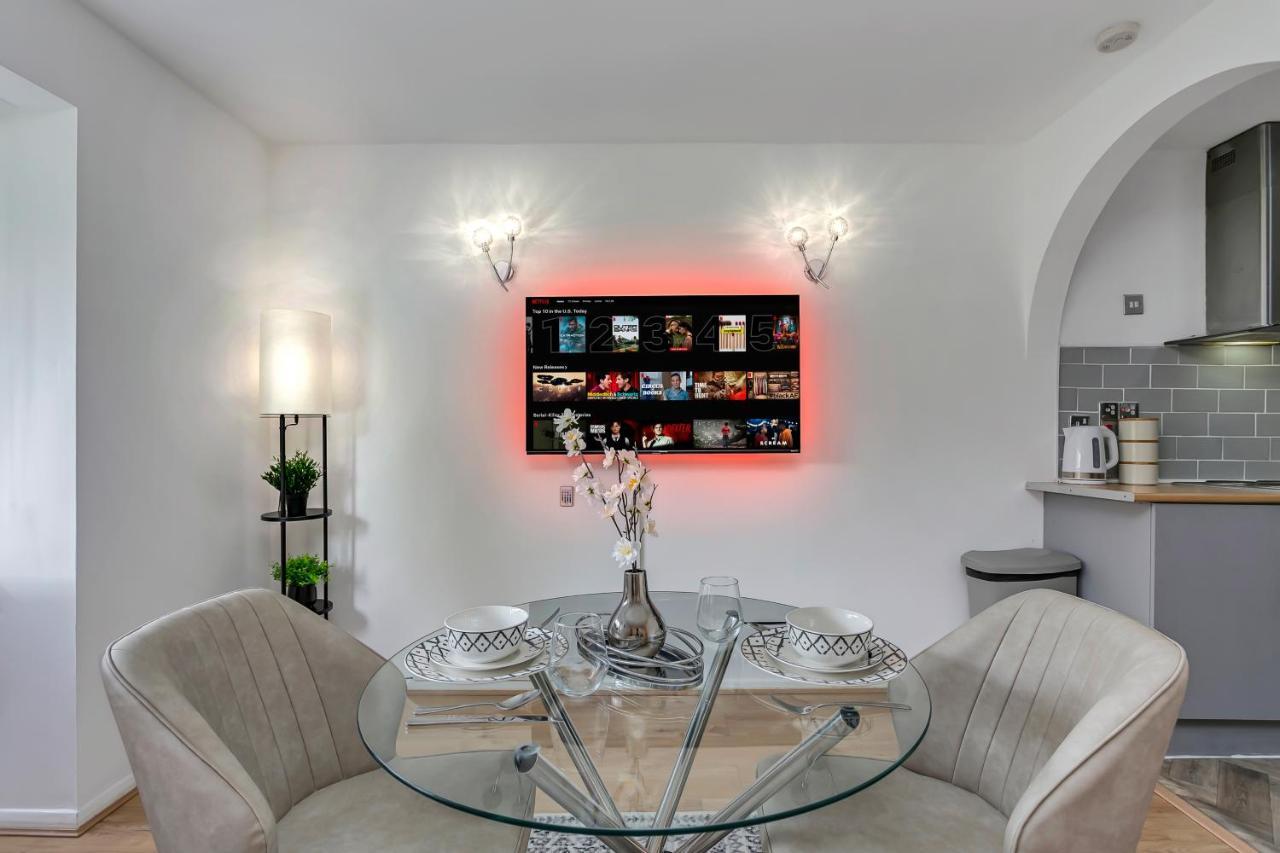 Aryas Apartments London Edgware Екстер'єр фото