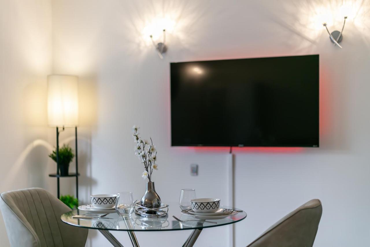 Aryas Apartments London Edgware Екстер'єр фото